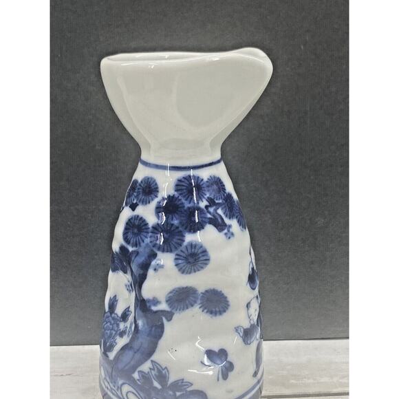 Small Antique Japanese Blue and White Porcelain Sakura Tree Sake Bottle - Picture 2 of 10